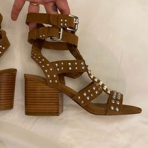 Steve Madden sandals(new)